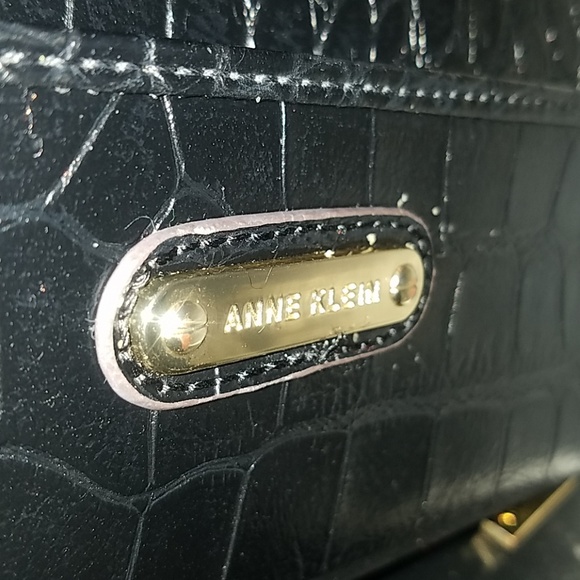 084 Anne Klein leather wallet. Size Os - Picture 6 of 8